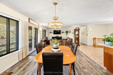 1464 Peninsula Road North Bay ON P1B 8G4
