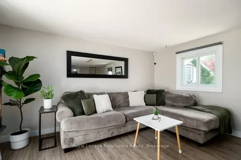 327 Sidney Street Quinte West ON K8V 2V1