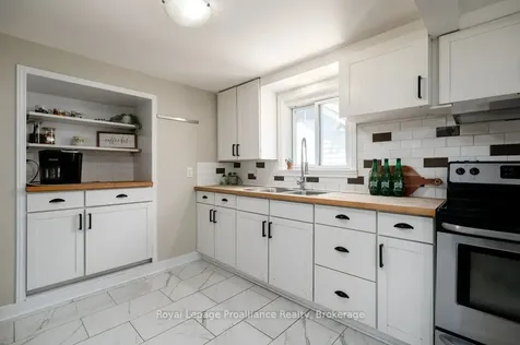 327 Sidney Street Quinte West ON K8V 2V1