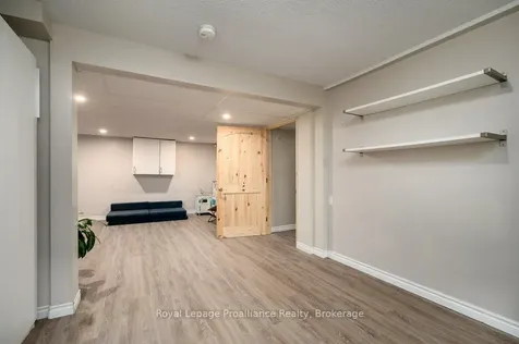 327 Sidney Street Quinte West ON K8V 2V1