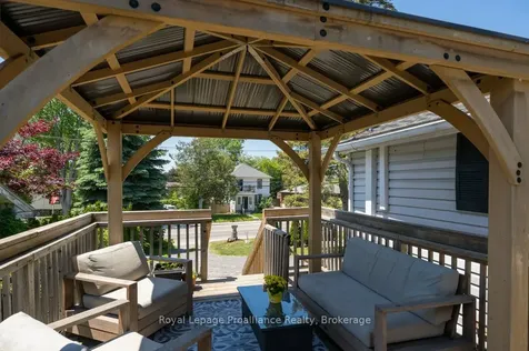 327 Sidney Street Quinte West ON K8V 2V1