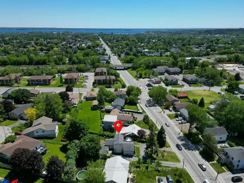 327 Sidney Street Quinte West ON K8V 2V1