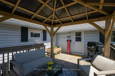 327 Sidney Street Quinte West ON K8V 2V1