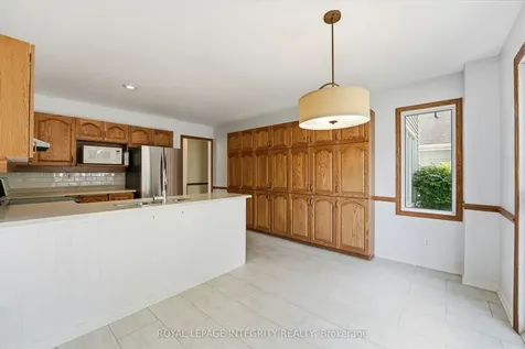 50 Bramble Wood Crescent Kanata ON K2M 2H4