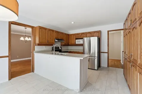 50 Bramble Wood Crescent Kanata ON K2M 2H4