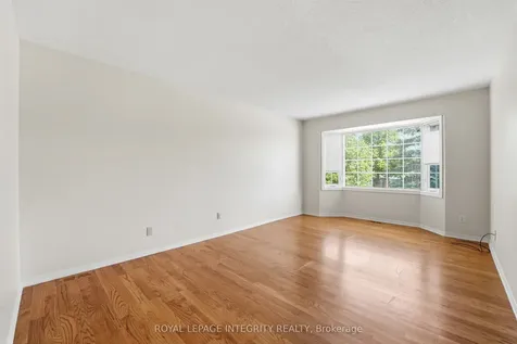 50 Bramble Wood Crescent Kanata ON K2M 2H4
