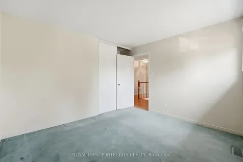 50 Bramble Wood Crescent Kanata ON K2M 2H4