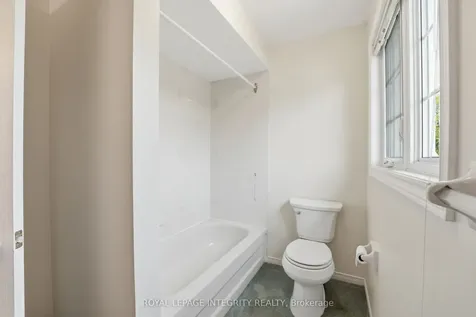 50 Bramble Wood Crescent Kanata ON K2M 2H4