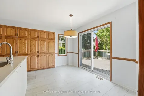 50 Bramble Wood Crescent Kanata ON K2M 2H4
