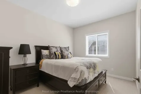 5 Walnut Crescent Belleville ON K8N 0E3
