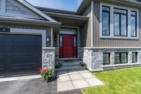 5 Walnut Crescent Belleville ON K8N 0E3