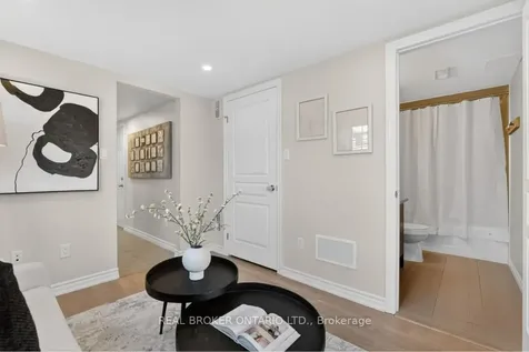 2 Kenridge Terrace Hamilton ON L8J 0G4