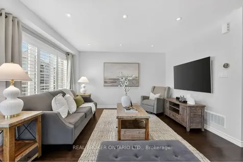 2 Kenridge Terrace Hamilton ON L8J 0G4