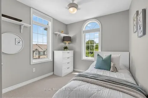 2 Kenridge Terrace Hamilton ON L8J 0G4