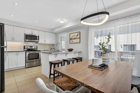 2 Kenridge Terrace Hamilton ON L8J 0G4