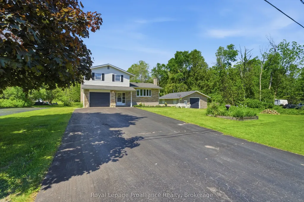 664 2nd Dug Hill Road Quinte West ON K8V 0B6