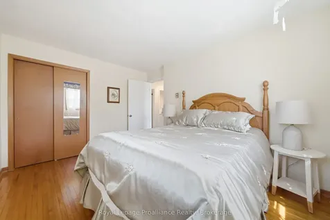 664 2nd Dug Hill Road Quinte West ON K8V 0B6