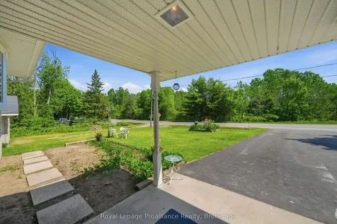 664 2nd Dug Hill Road Quinte West ON K8V 0B6
