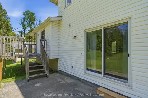 664 2nd Dug Hill Road Quinte West ON K8V 0B6