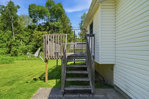664 2nd Dug Hill Road Quinte West ON K8V 0B6
