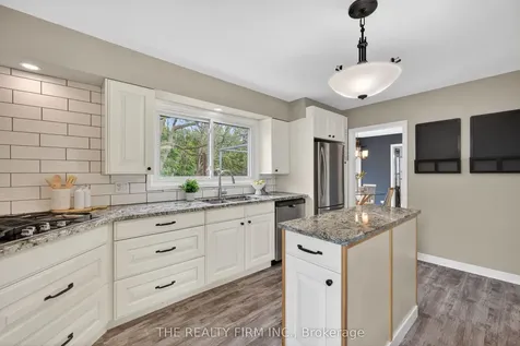 293 Carrie Street Strathroy-caradoc ON N7G 3C9