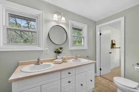 293 Carrie Street Strathroy-caradoc ON N7G 3C9