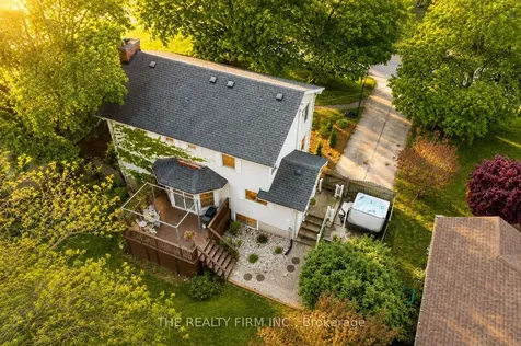293 Carrie Street Strathroy-caradoc ON N7G 3C9