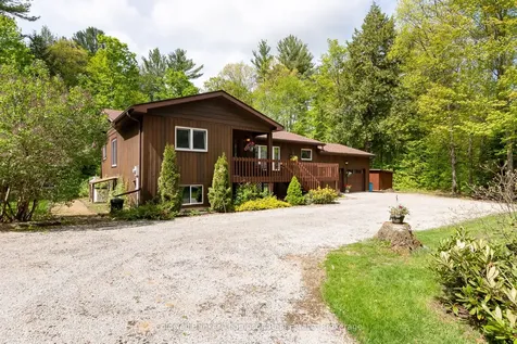 1031 Kelly Road Lake Of Bays ON P0B 1A0