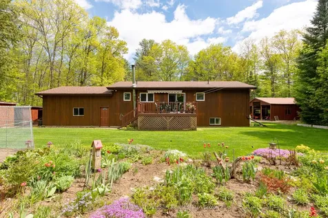 1031 Kelly Road Lake Of Bays ON P0B 1A0