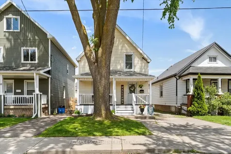 17 Craigmiller Avenue Hamilton ON L8L 3H9