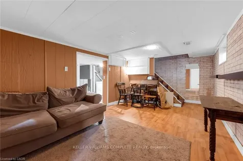 95 Dana Drive Hamilton ON L9A 3H9