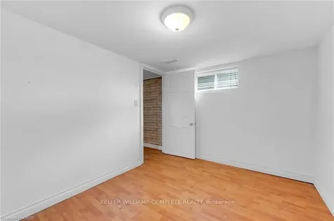 95 Dana Drive Hamilton ON L9A 3H9
