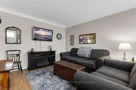 95 Dana Drive Hamilton ON L9A 3H9