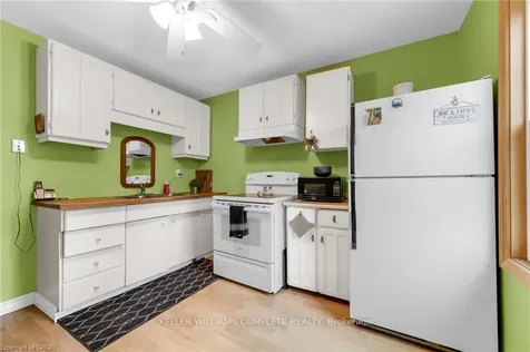 95 Dana Drive Hamilton ON L9A 3H9