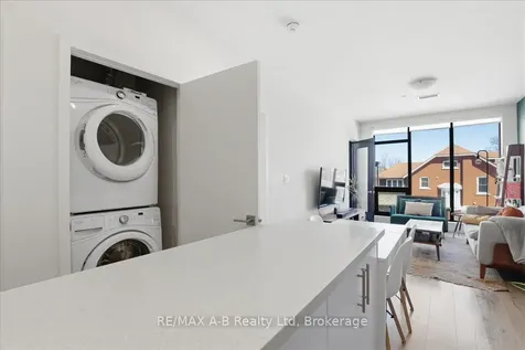 690 King Street W Kitchener ON N2G 0B9