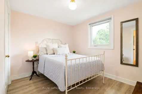 52 Walman Drive Guelph ON N1G 4G8