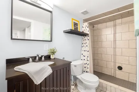 52 Walman Drive Guelph ON N1G 4G8