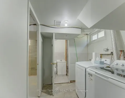 478 Wellington Street N Kitchener ON N2H 5L5