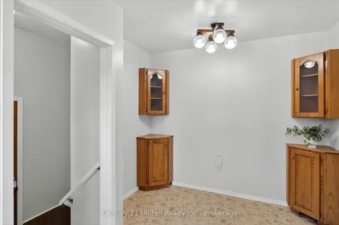 922 Wightman Avenue Peterborough ON K9J 5W7