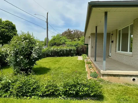 922 Wightman Avenue Peterborough ON K9J 5W7
