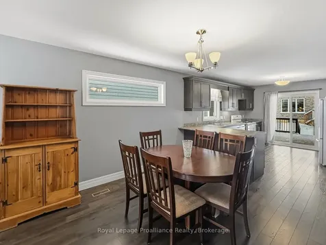 8 Tessa Boulevard Belleville ON K8N 4Z5