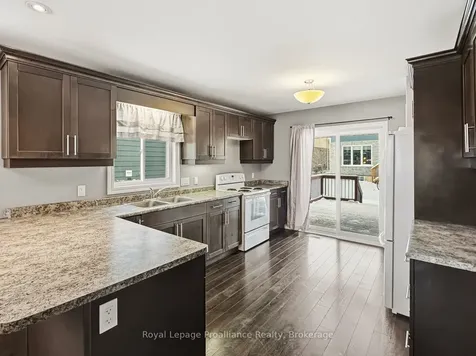8 Tessa Boulevard Belleville ON K8N 4Z5