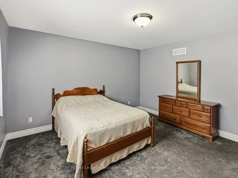 8 Tessa Boulevard Belleville ON K8N 4Z5
