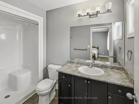8 Tessa Boulevard Belleville ON K8N 4Z5