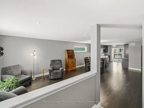 8 Tessa Boulevard Belleville ON K8N 4Z5