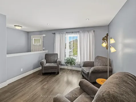 8 Tessa Boulevard Belleville ON K8N 4Z5