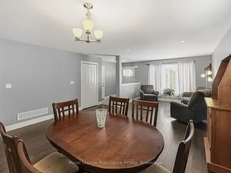 8 Tessa Boulevard Belleville ON K8N 4Z5