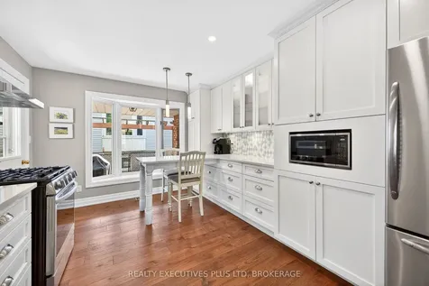 8462 Regan Drive Niagara Falls ON L2G 7P7