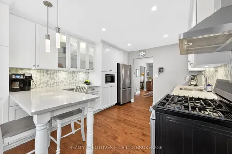 8462 Regan Drive Niagara Falls ON L2G 7P7