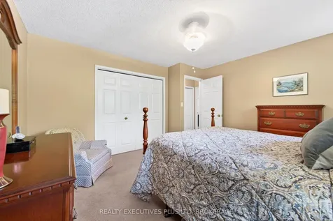 8462 Regan Drive Niagara Falls ON L2G 7P7